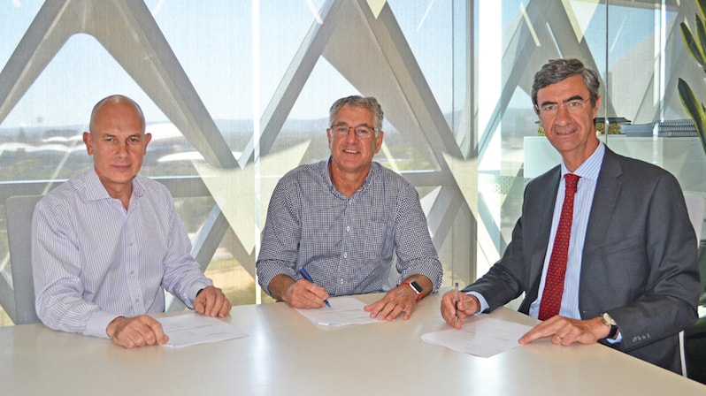 sahmri-and-trajan-nutrition-sign-new-agreement