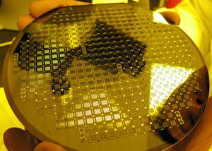 A custom-processed wafer from TEMwindows 