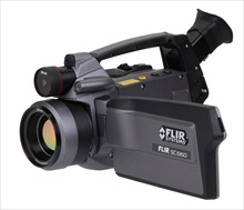 The FLIR™ SC660 thermal imaging camera 