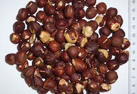 Approximately 800 g hazelnuts